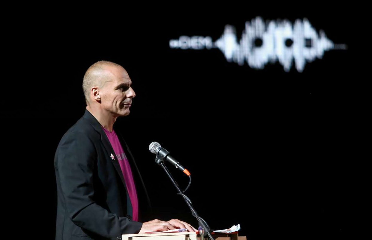 Στην Ευρωβουλή μέσω Γερμανίας το νέο σόου Βαρουφάκη