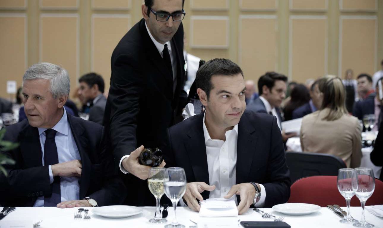 Σεβίτσε, γιούζου και ντακουάζ σοκολάτας