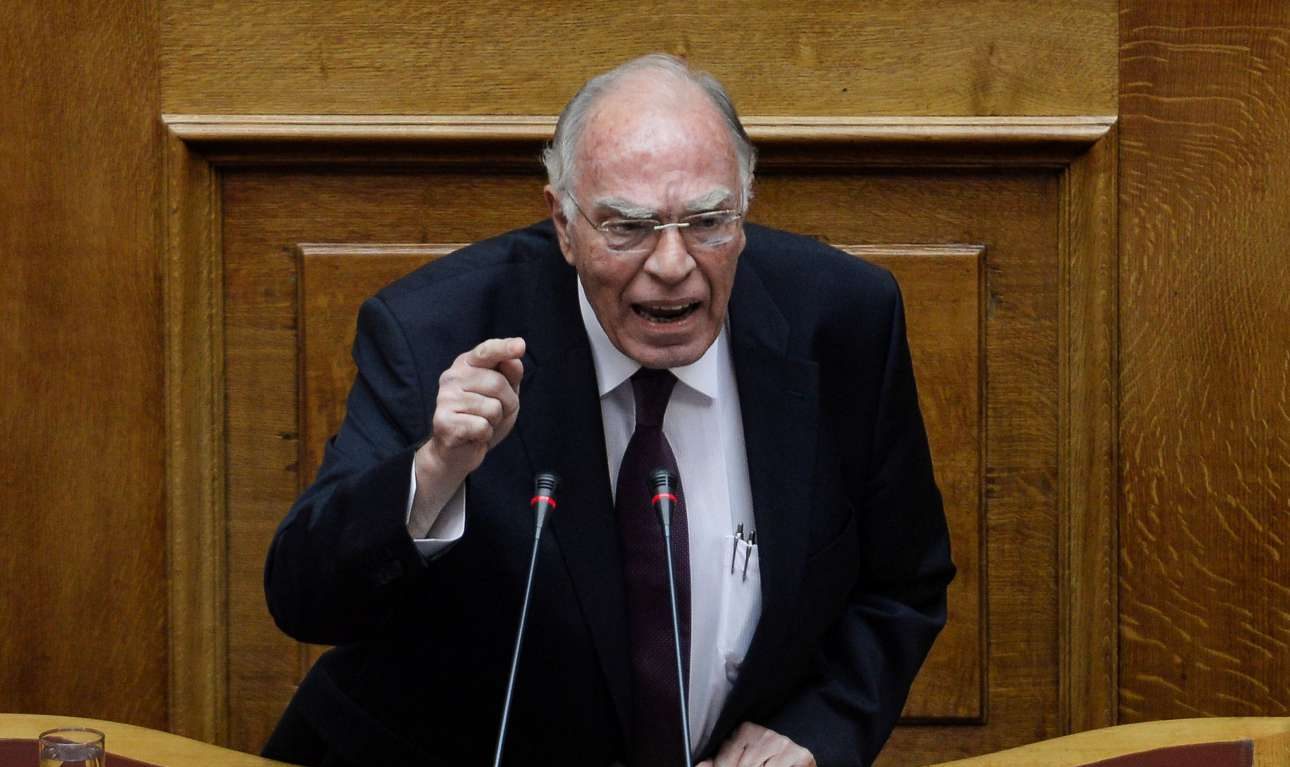 Λεβέντης εν εξάλλω για αλλαγή φύλου: «Είναι ανώμαλα πράγματα»!