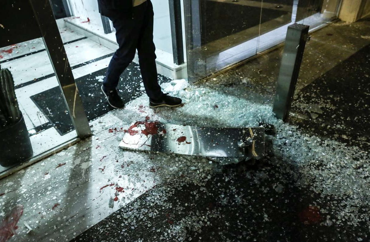 Ταυτοποιήθηκαν τρία άτομα για την επίθεση στο «Εθνος»