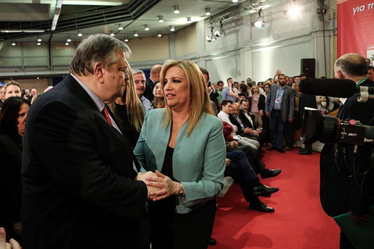 Τι κρύβει το «άνοιγμα» της Φώφης προς τον Βενιζέλο