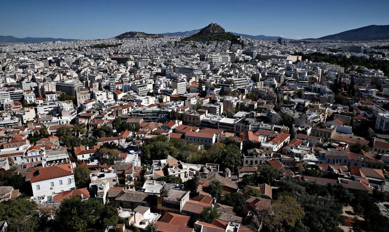 Τέσσερα στα δέκα νοικοκυριά δίνουν το 40% του εισοδήματός τους σε δαπάνες στέγασης