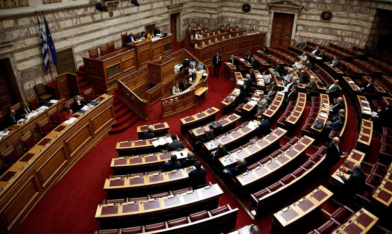 Αναδρομικά μέχρι και 15 εκατ. ευρώ σε περισσότερους από 160 πρώην βουλευτές