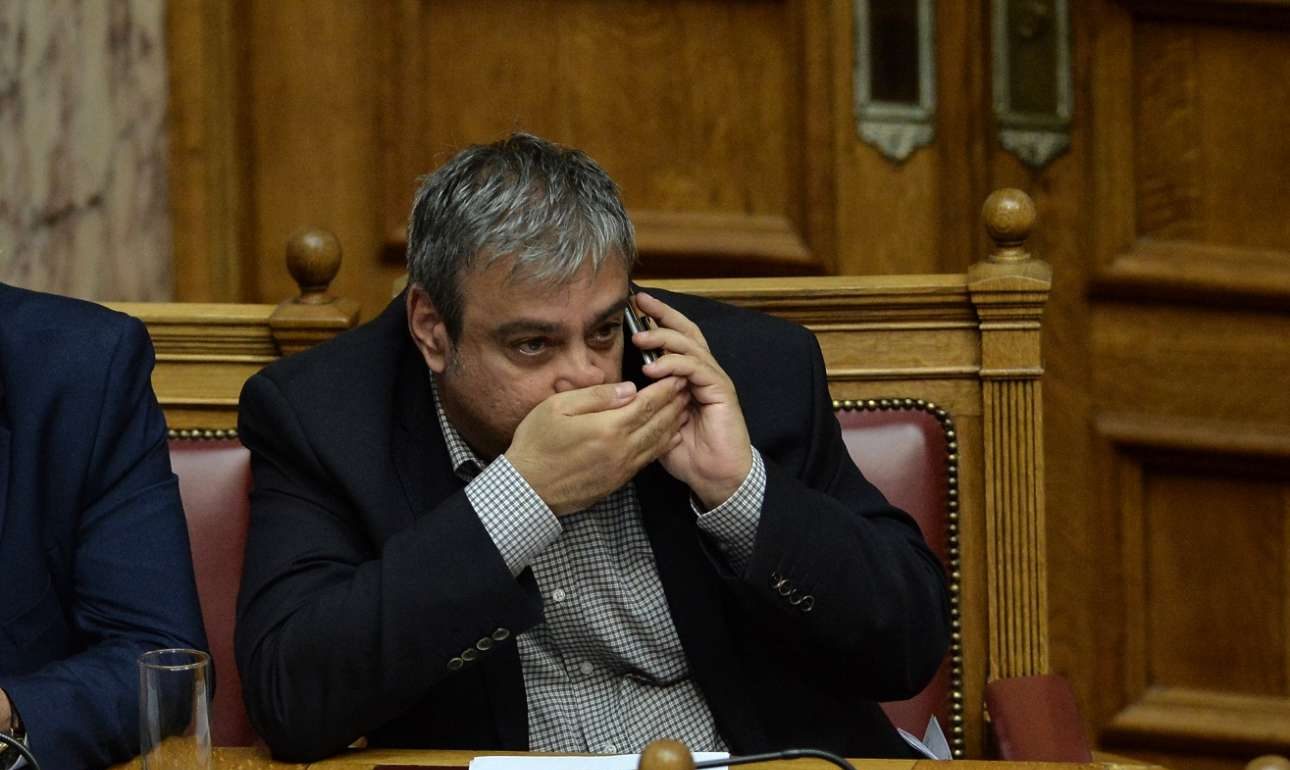 Ποιους παρακολουθεί ο Βερναρδάκης;