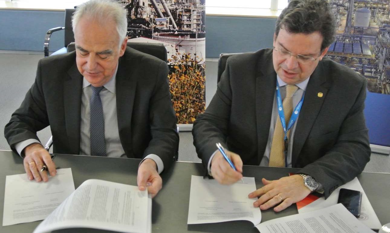 Υπογραφή Συμφώνου Συνεργασίας μεταξύ της ΕΛΠΕ και του Αριστοτέλειου Πανεπιστημίου