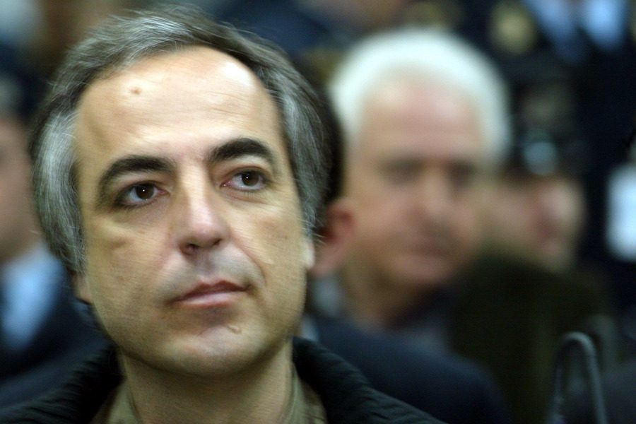 Ενας καθρέφτης για τον Κουφοντίνα