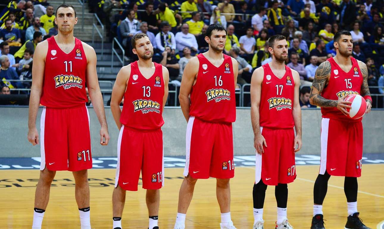 «Αχρηστοι» την Παρασκευή, «ήρωες» την Τετάρτη