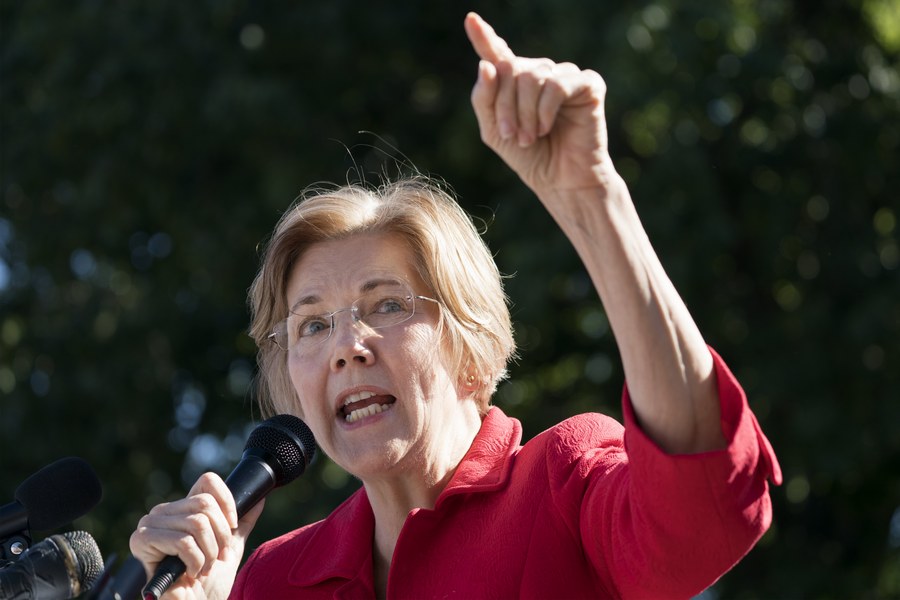 Θύελλα στους Δημοκρατικούς: «Η Κλίντον έστησε την εκλογή κατά του Σάντερς»