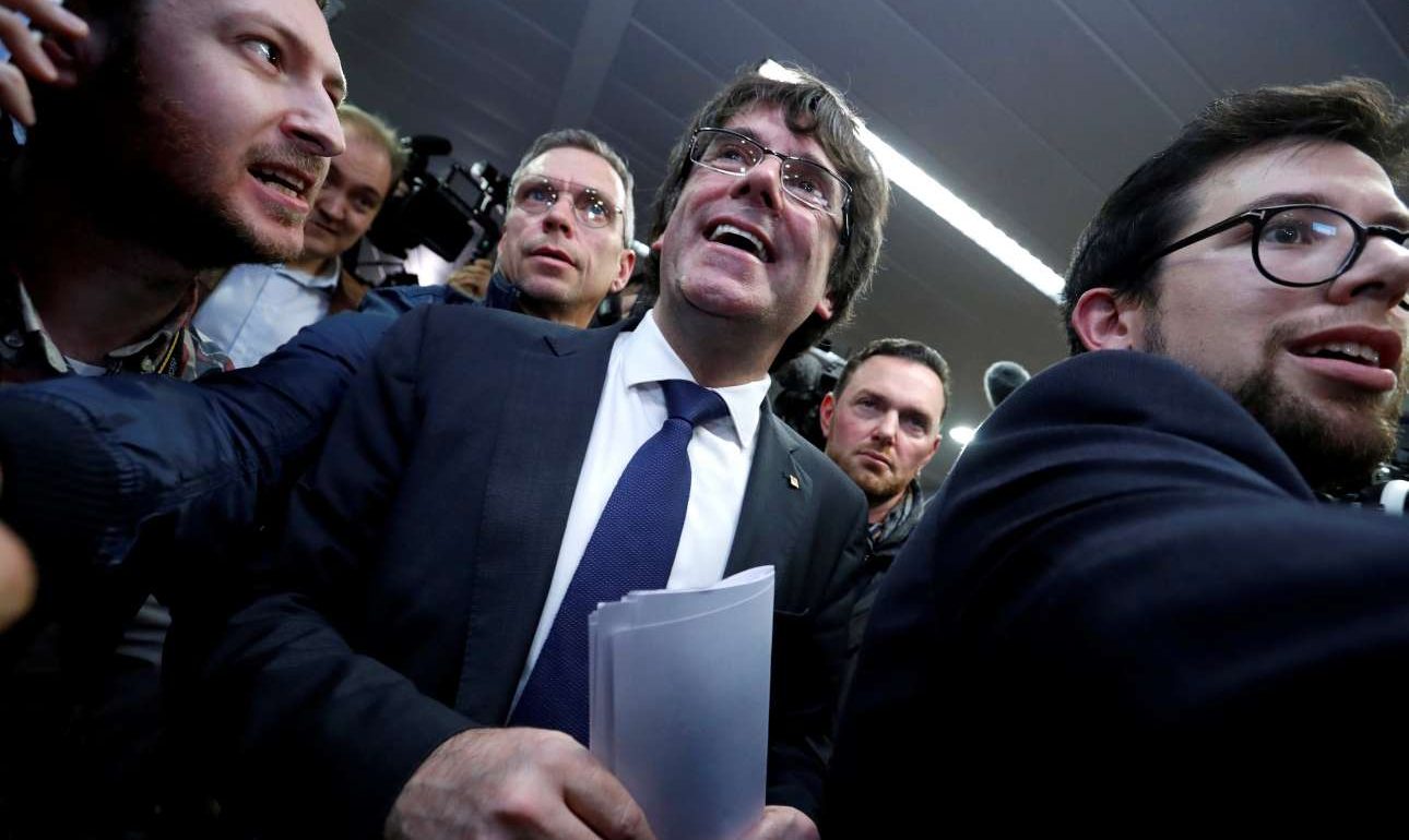 Η εισαγγελία της Μαδρίτης ζήτησε διεθνές ένταλμα σύλληψης του Πουτζδεμόν