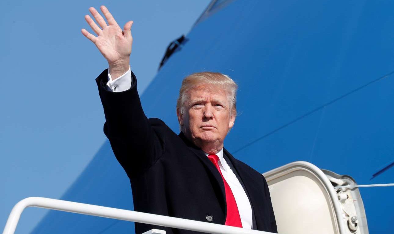 Ντάουνινγκ Στριτ: «Λάθος του Τραμπ να κάνει retweet αντιισλαμικό βίντεο της ακροδεξιάς»