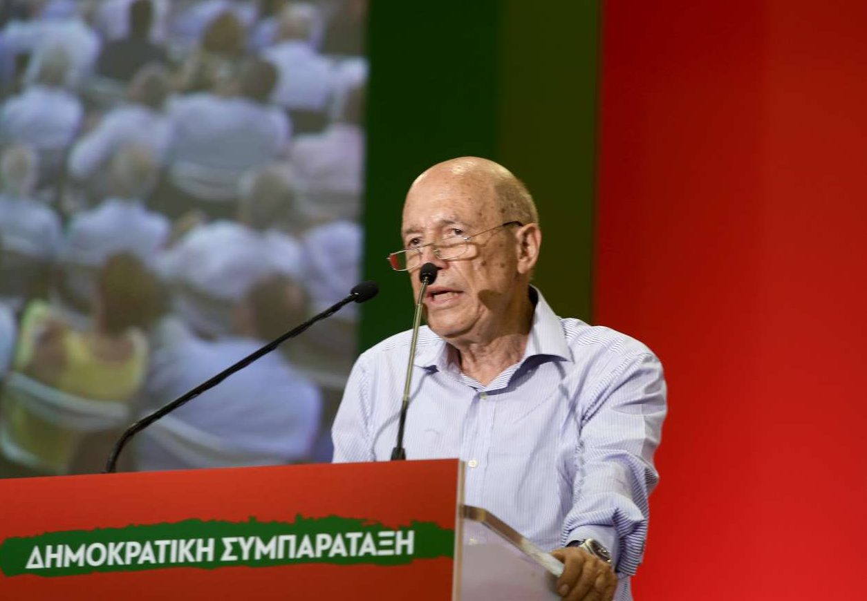 Κώστας Σημίτης: Συκοφαντούν τον αδελφό μου για να υπονομεύσουν την Κεντροαριστερά