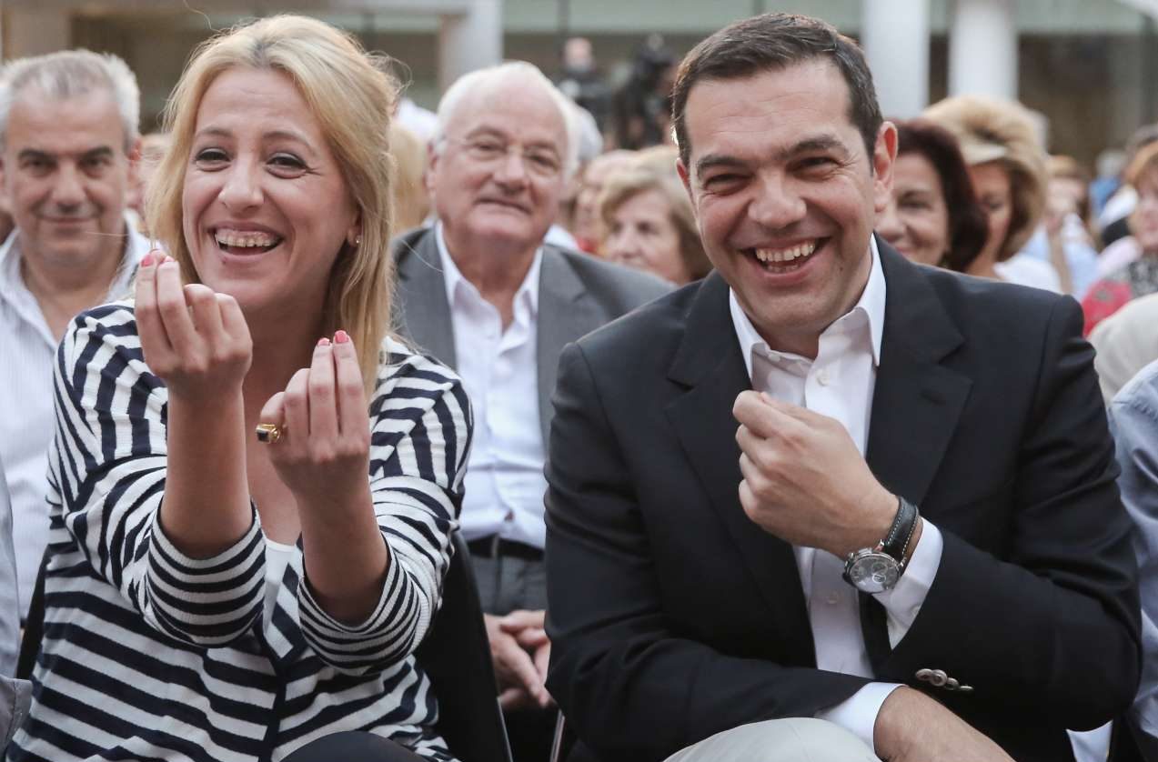 Εθνικό πένθος και αποποίηση ευθυνών