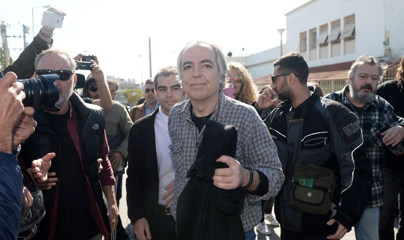 Κουφοντίνας: «Θα δω τους δικούς μου, θα φτιάξω τα μελίσσια μου»