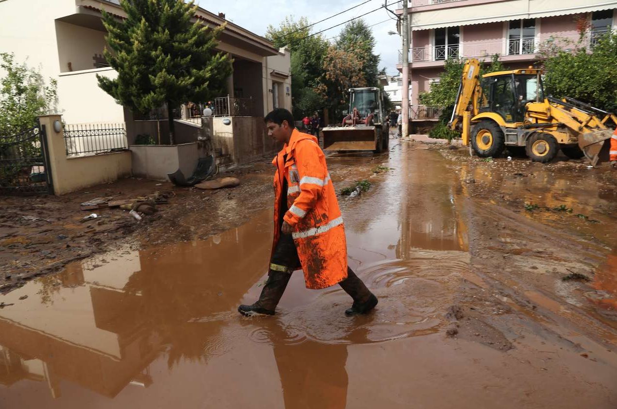 Ενας 50χρονος ο 16ος νεκρός της τραγωδίας στη Δυτική Αττική