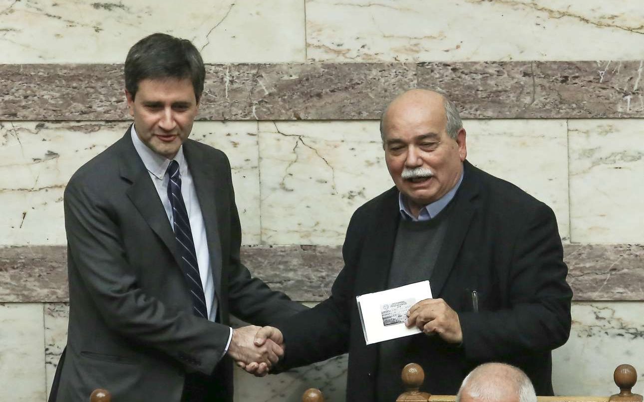 Προϋπολογισμός-Φρανκενστάιν: προβλέπει ανάπτυξη 2,5% αλλά με πλεόνασμα 3,8%