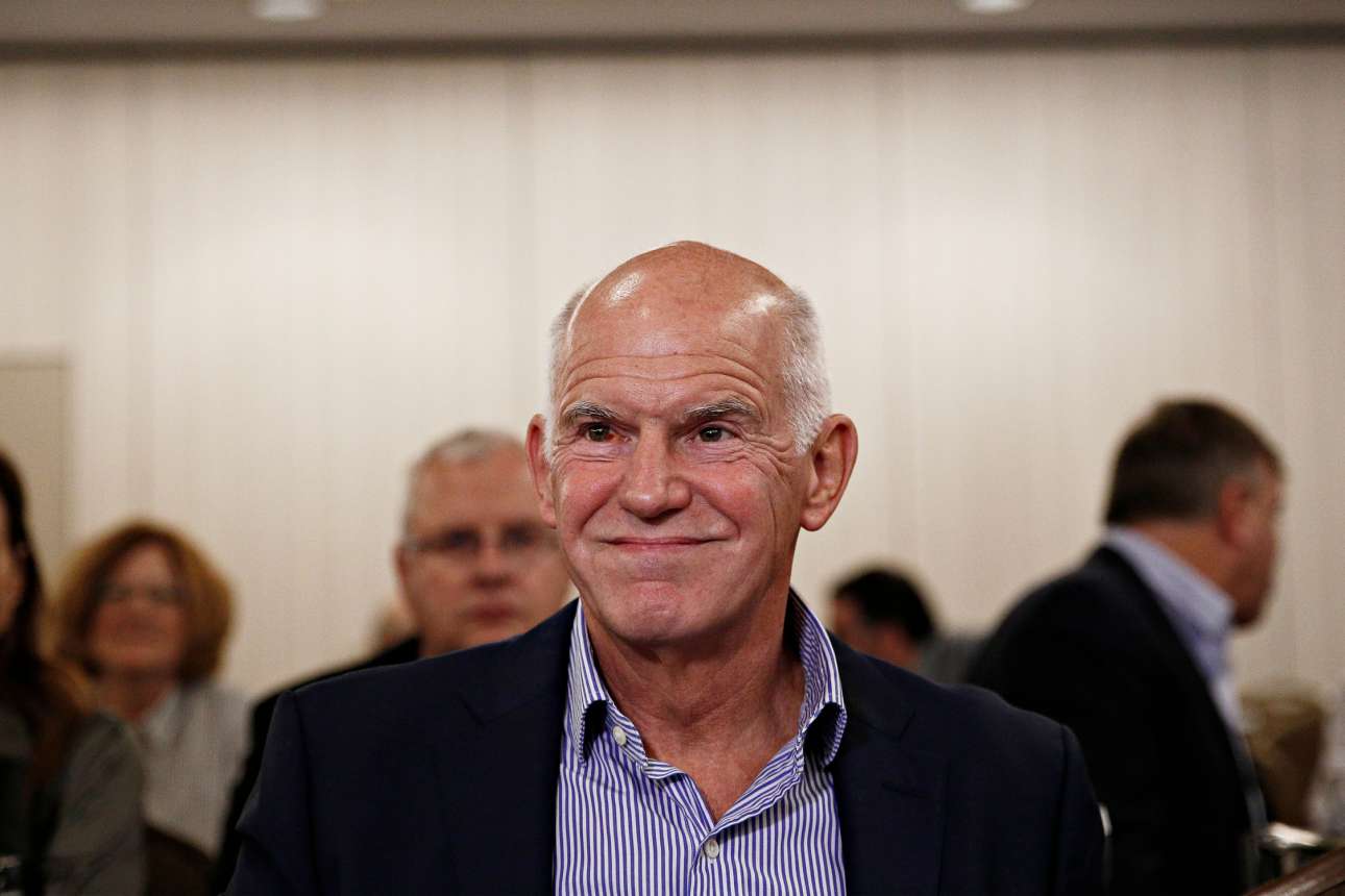 Επιμένει ότι «λεφτά υπάρχουν» ο Γιώργος Παπανδρέου…