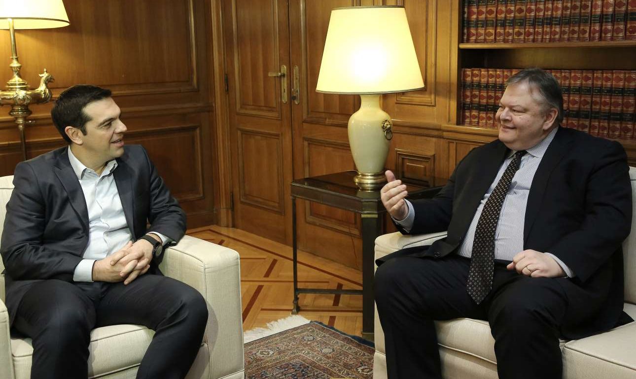 Η προσχώρηση Τσίπρα στη γραμμή… Βενιζέλου