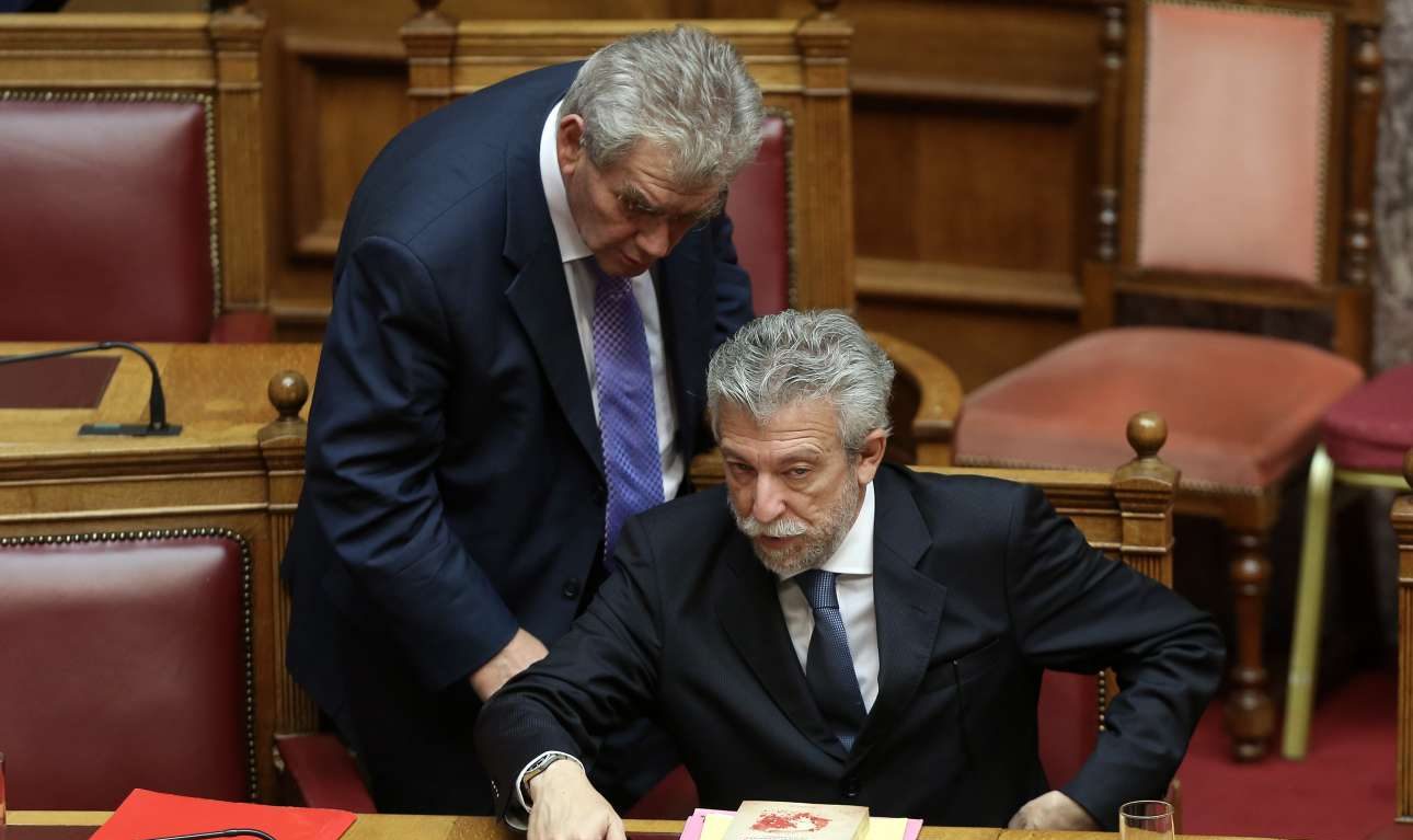 Το παιχνίδι των σκανδαλοκυνηγών…