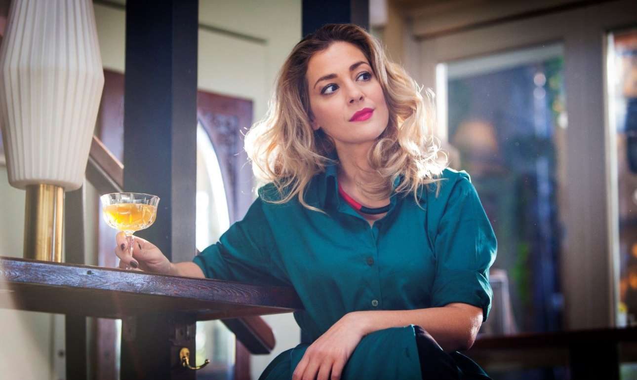 Η Μποφίλιου και η ισότητα των… φίλων