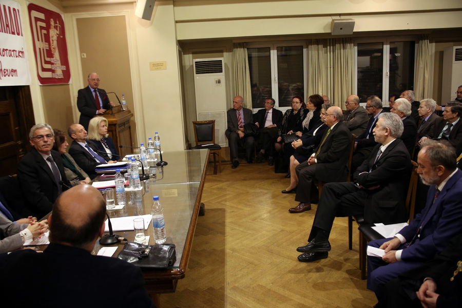 Για «ωμή παρέμβαση στη Δικαιοσύνη» κατήγγειλε τον Κοντονή ο Πρόεδρος του ΣτΕ