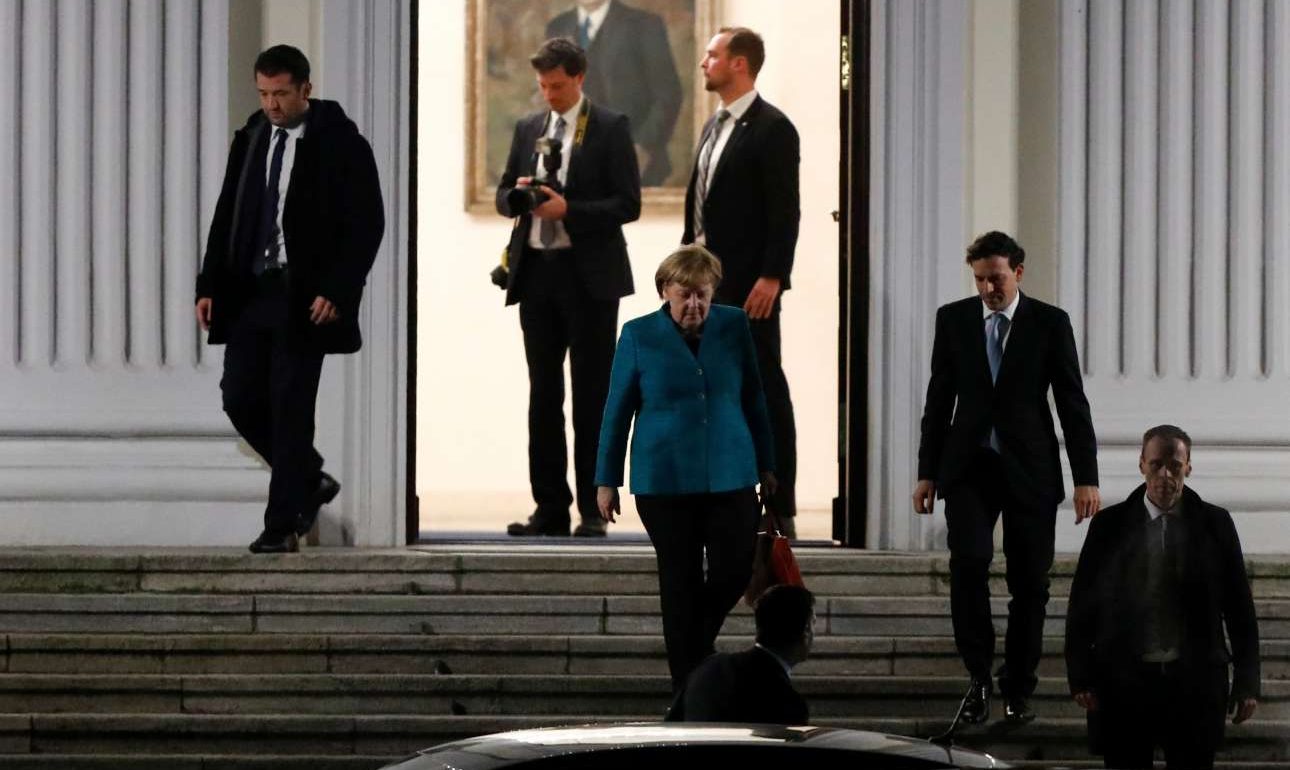 Σιωπή μετά το ραντεβού των Μέρκελ – Ζέεχοφερ με τον Σουλτς