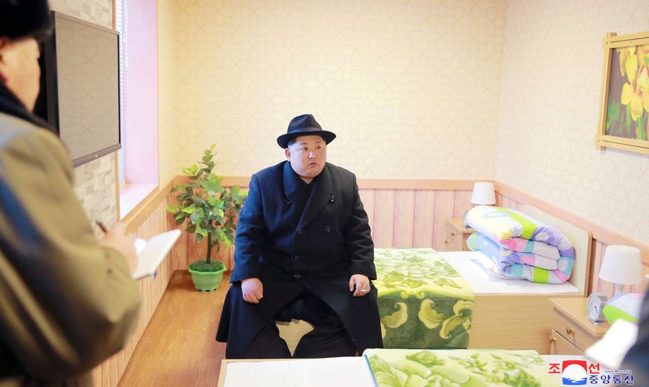 Επανεμφάνιση του Κιμ με επίσκεψη στα χιόνια!