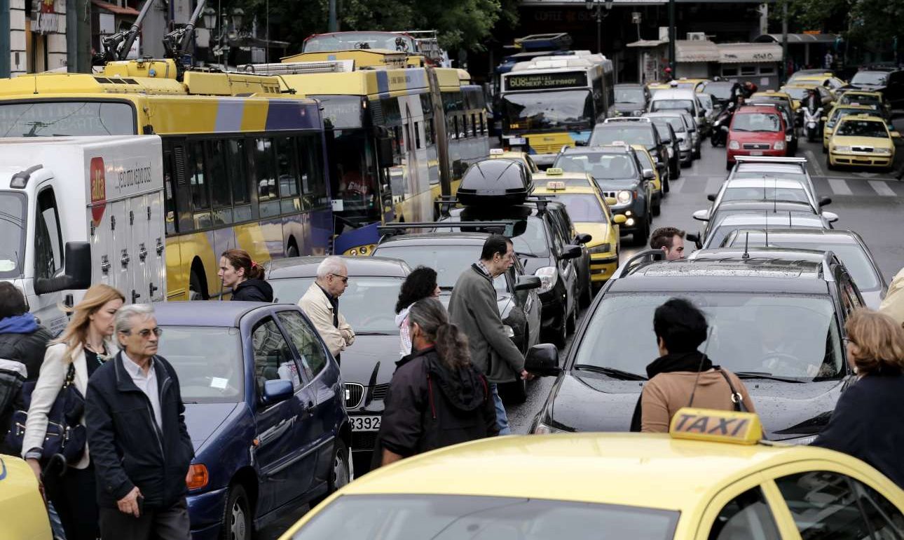 Φταίνε τα… λεωφορεία για την απίστευτη κίνηση;