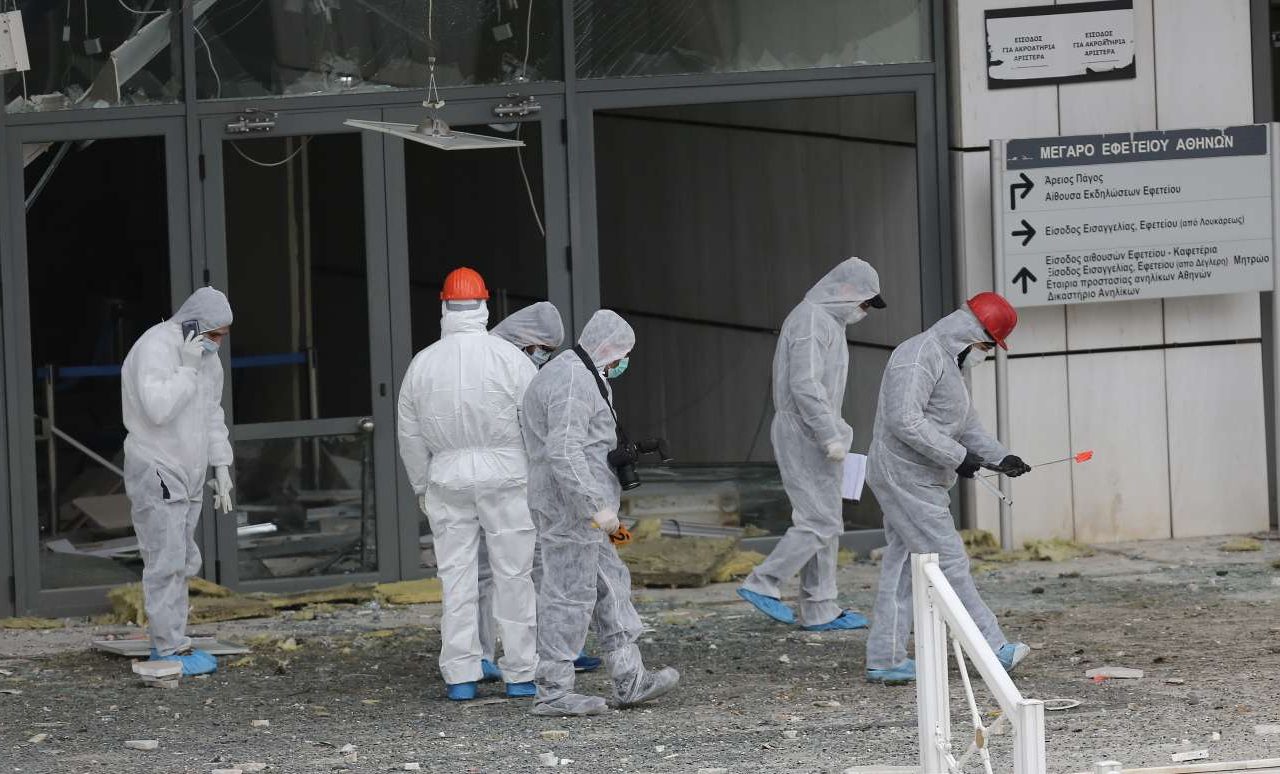 Η θεσμική μας Γκερνίκα