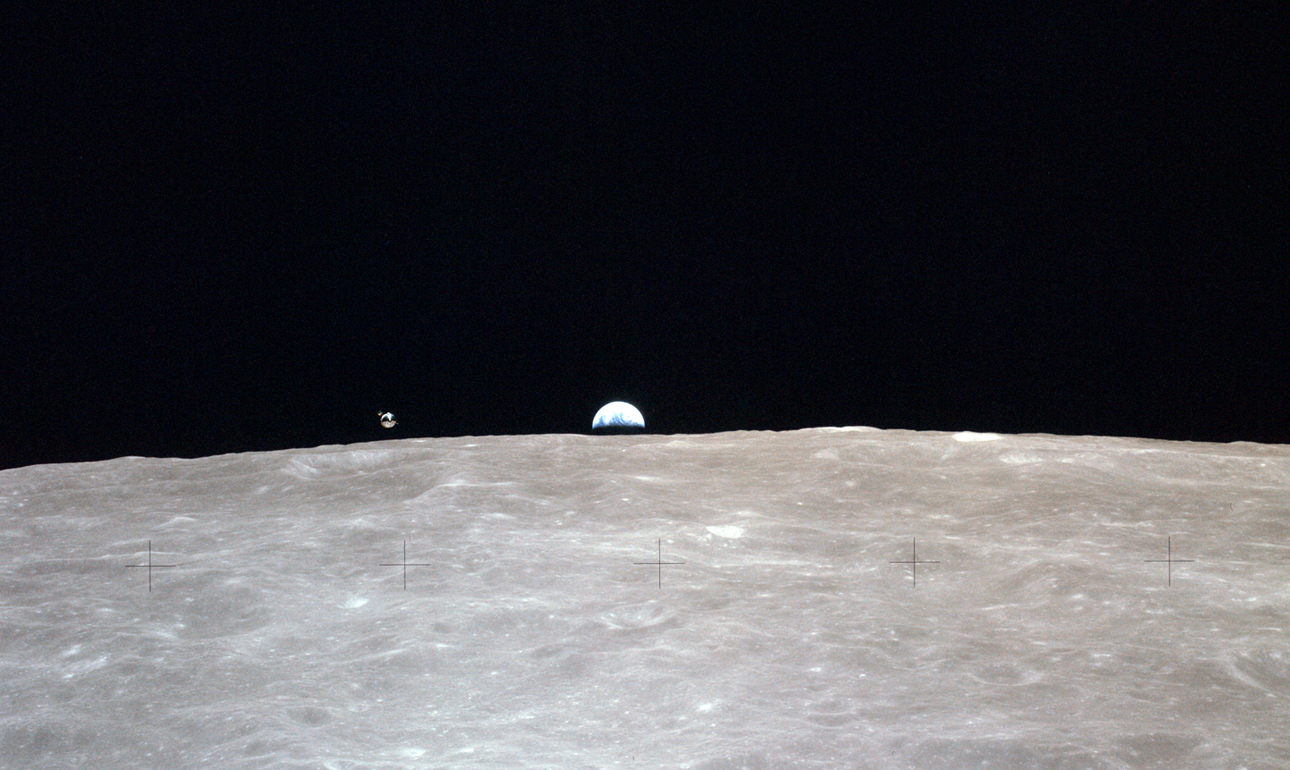 Ο Τραμπ στέλνει τους Αμερικανούς ξανά στη Σελήνη