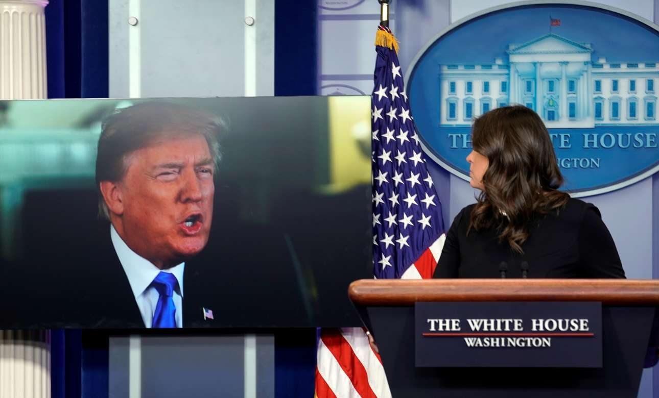 Σε κυκλοφορία το βιβλίο-βόμβα παρά τις προσπάθειες του Τραμπ