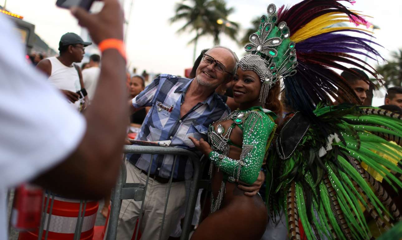 Βραζιλία: Το Ρίο αναμένει 1,5 εκατομμύρια τουρίστες για το καρναβάλι