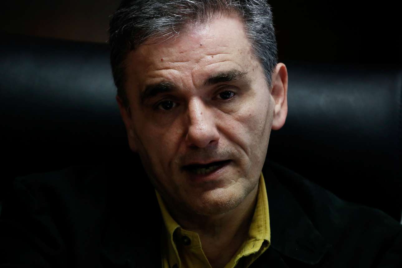 Επιμένει στα περί καθαρής εξόδου ο Τσακαλώτος: «Φτιάχνουμε το δικό μας “μαξιλάρι”»