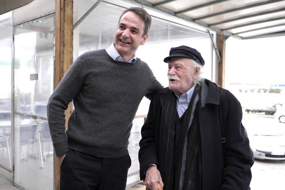 Συνάντηση του Κυριάκου Μητσοτάκη με τον Μανώλη Γλέζο [εικόνες]