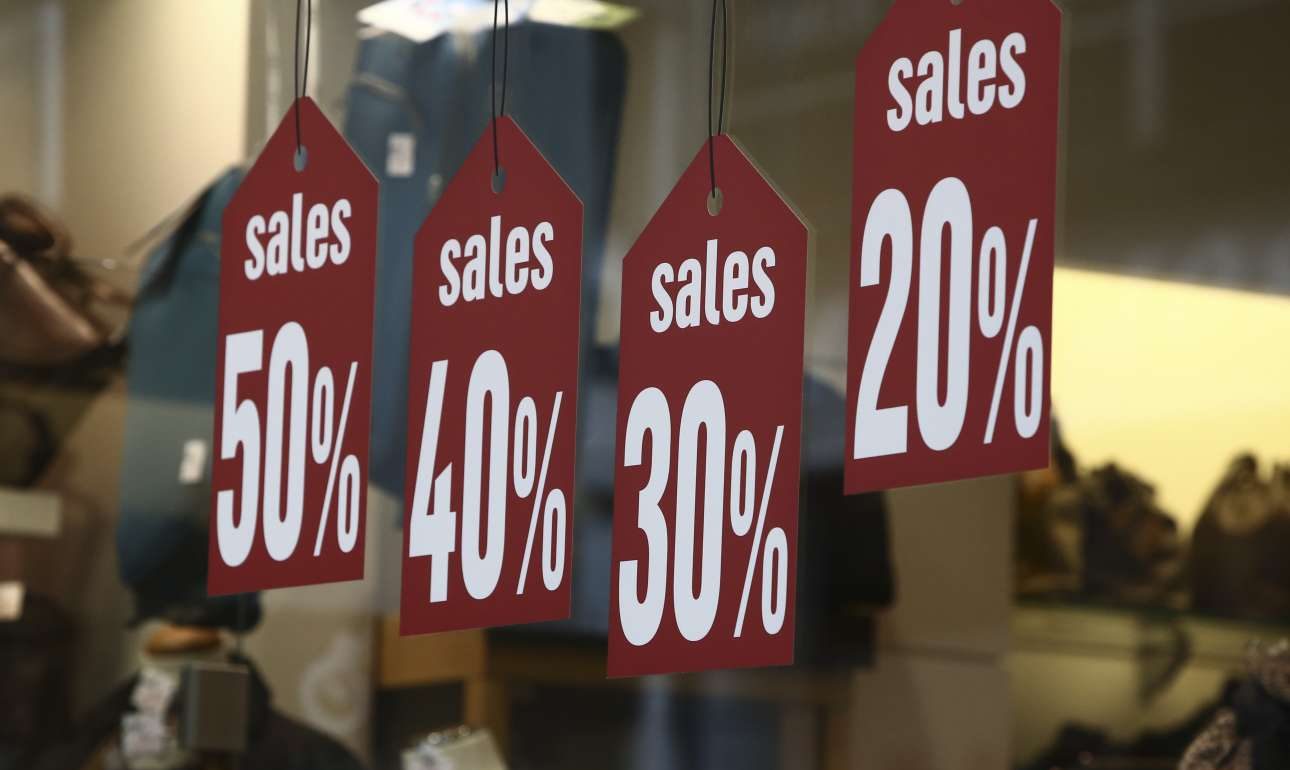 Ανοιχτά αύριο Κυριακή τα καταστήματα – Πανελλαδική απεργία στο εμπόριο