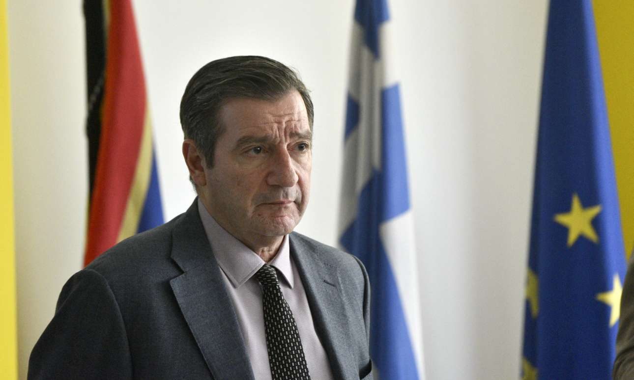 Γιώργος Καμίνης: «Η απόσυρση παράνομων τραπεζοκαθισμάτων θα επεκταθεί»