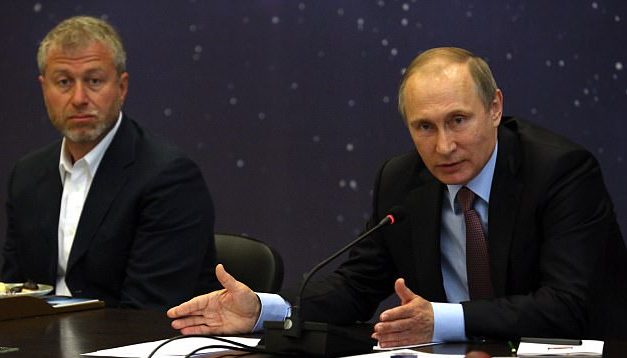 Αμπράμοβιτς και άλλοι 209 ολιγάρχες και πολιτικοί στη «Λίστα Πούτιν» των Αμερικανών