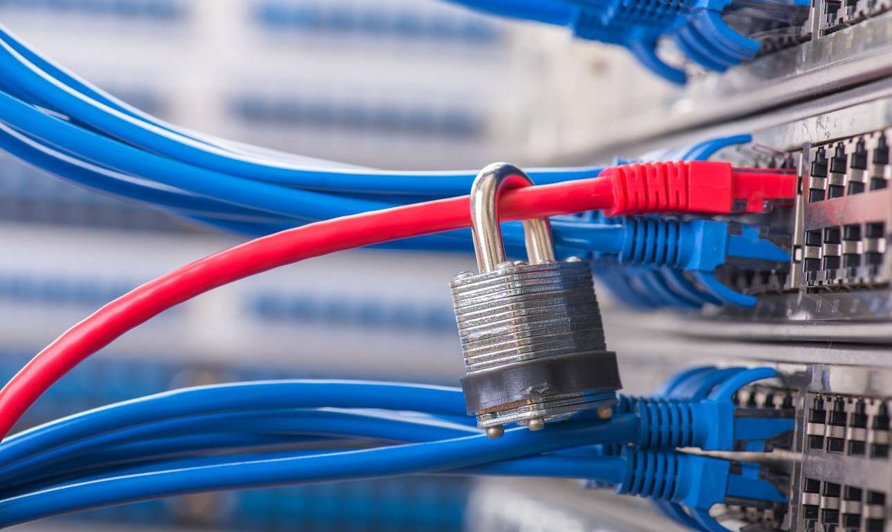 Δισεκατομμύρια υπολογιστές «θύματα» του Spectre και του Meltdown