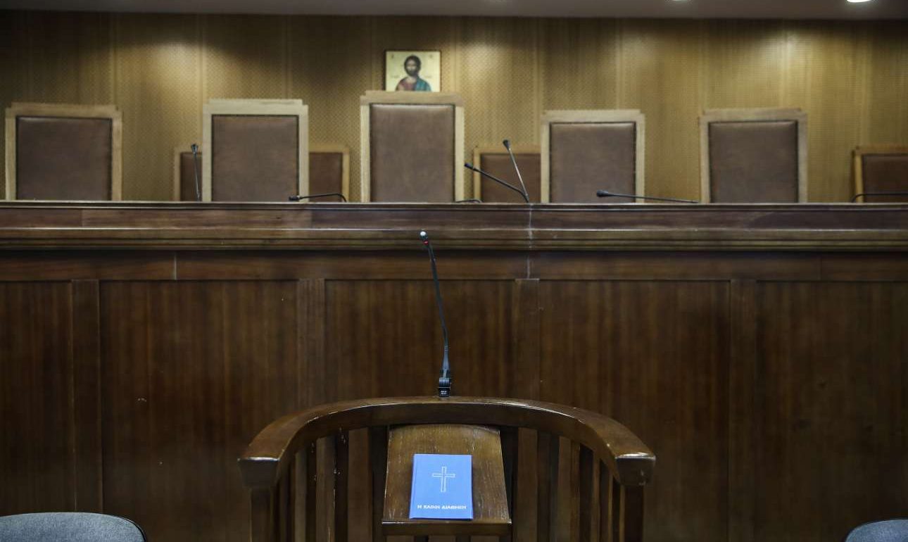 Δικηγορικοί σύλλογοι: «Αντίθετος με τον νομικό μας πολιτισμό ο “κρυφός” μάρτυρας»