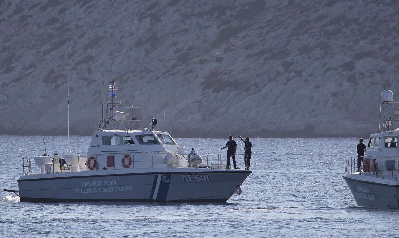 Τούρκοι αποβιβάστηκαν στις Οινούσσες και ζητούν πολιτικό άσυλο