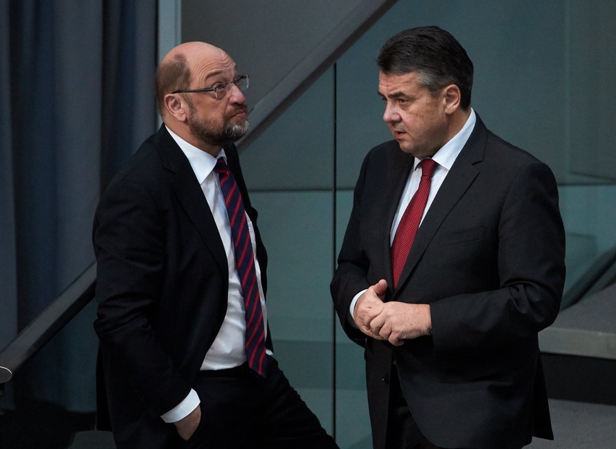 «Εμφύλιος» στο SPD μετά τον παραγκωνισμό του Γκάμπριελ από τον Σουλτς