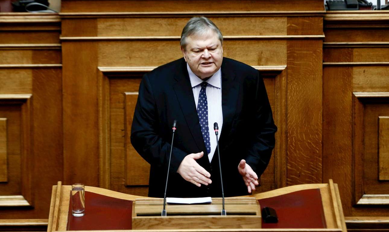 Ο Βενιζέλος ζητά να δοθεί στη δημοσιότητα ο φάκελος της Novartis