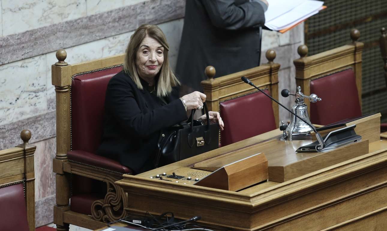 Η Τασία διάβασε στη Bουλή τα ονόματα των εμπλεκομένων για τη Novartis