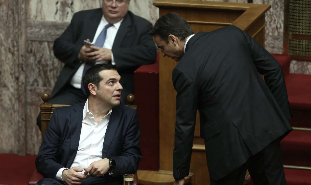 Βαθαίνει ο διχασμός