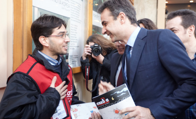 Ο Κυριάκος Μητσοτάκης (συνεχίζει να) στηρίζει το περιοδικό «Σχεδία»