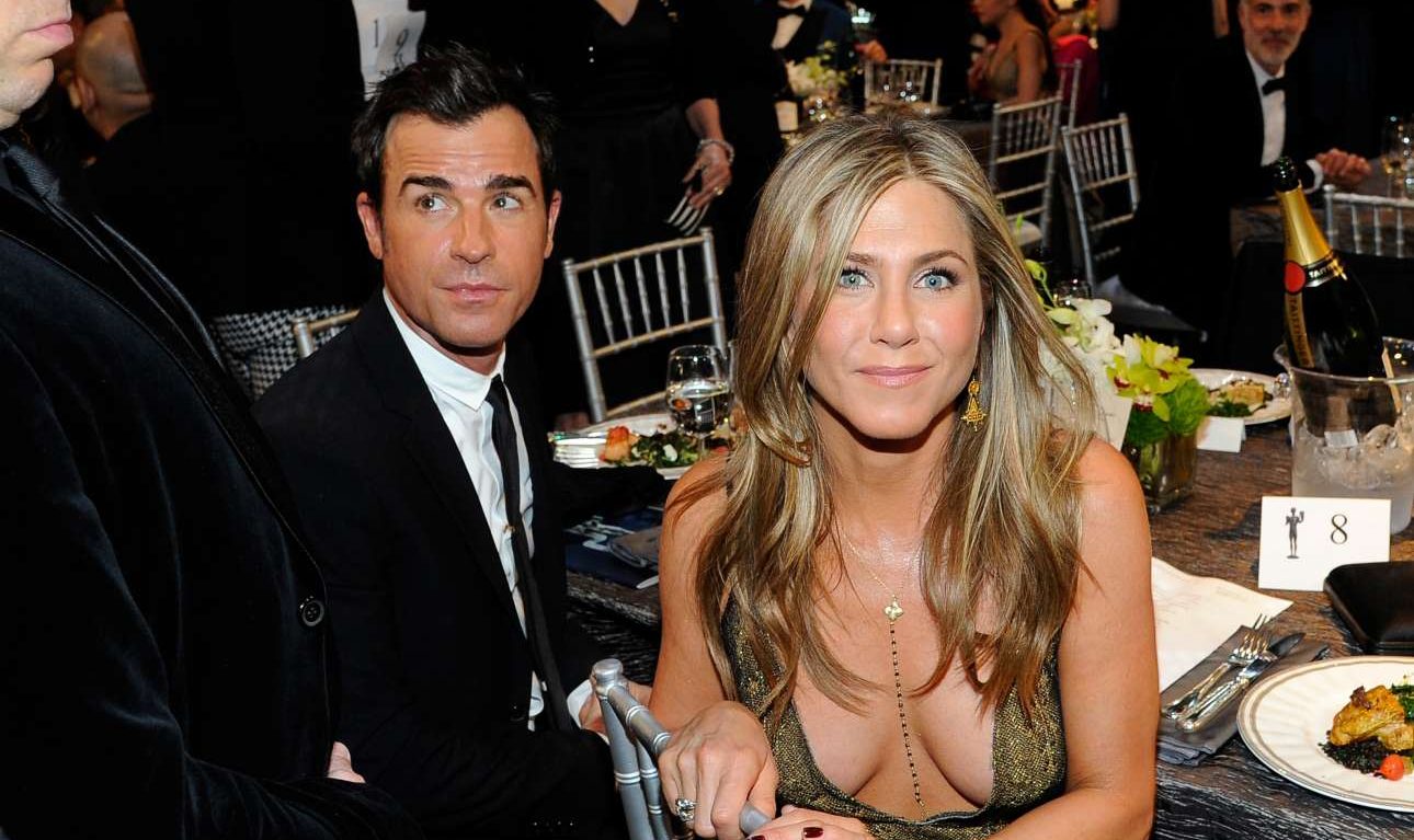 Διαζύγιο-βόμβα: Γιατί χώρισαν η Τζένιφερ Ανιστον και ο Τζάστιν Θερού;