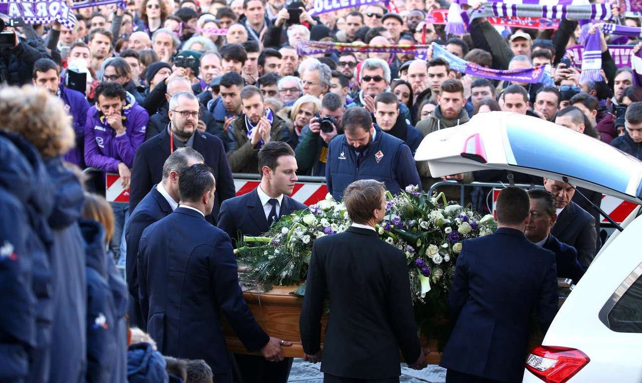 H Ιταλία αποχαιρέτησε τον Νταβίντε Αστόρι [εικόνες & βίντεο]