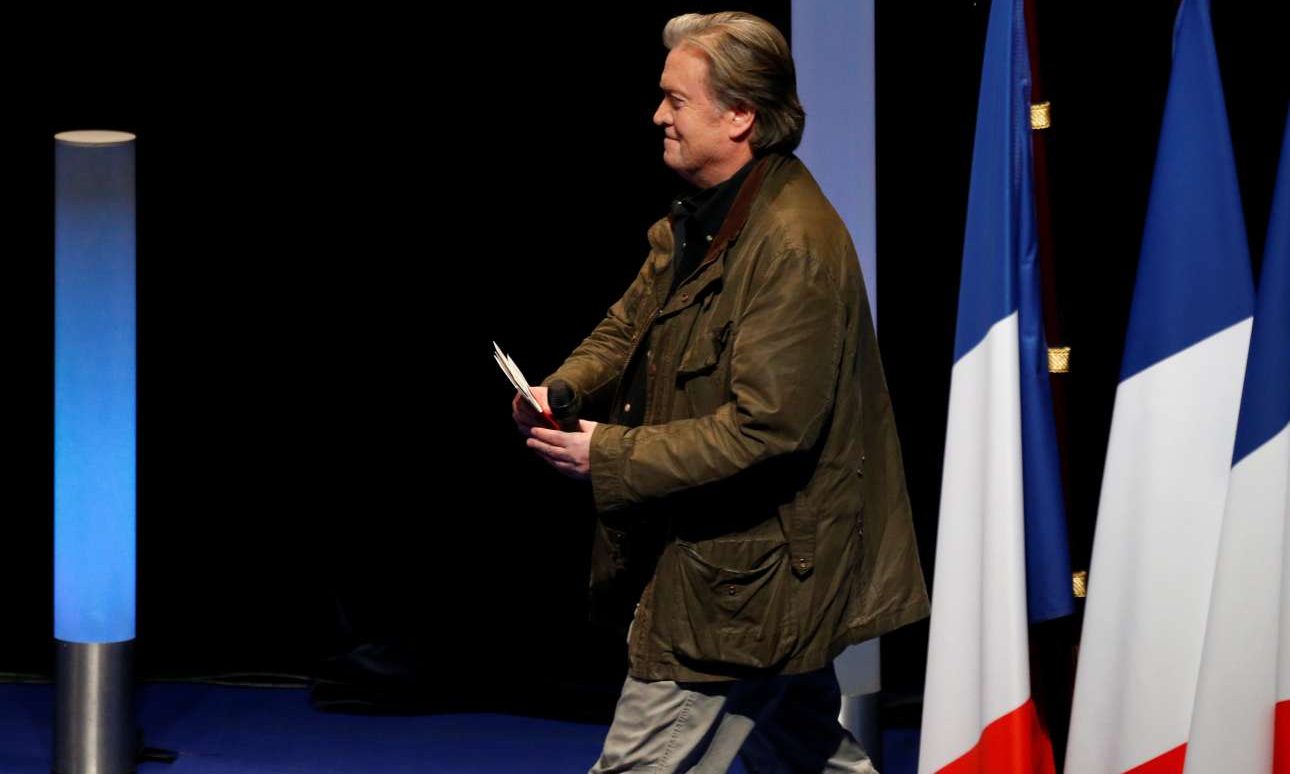 Ο Στιβ Μπάνον -πρώην ειδικός σύμβουλος του Τραμπ- αποθεώνει τον Μουσολίνι!