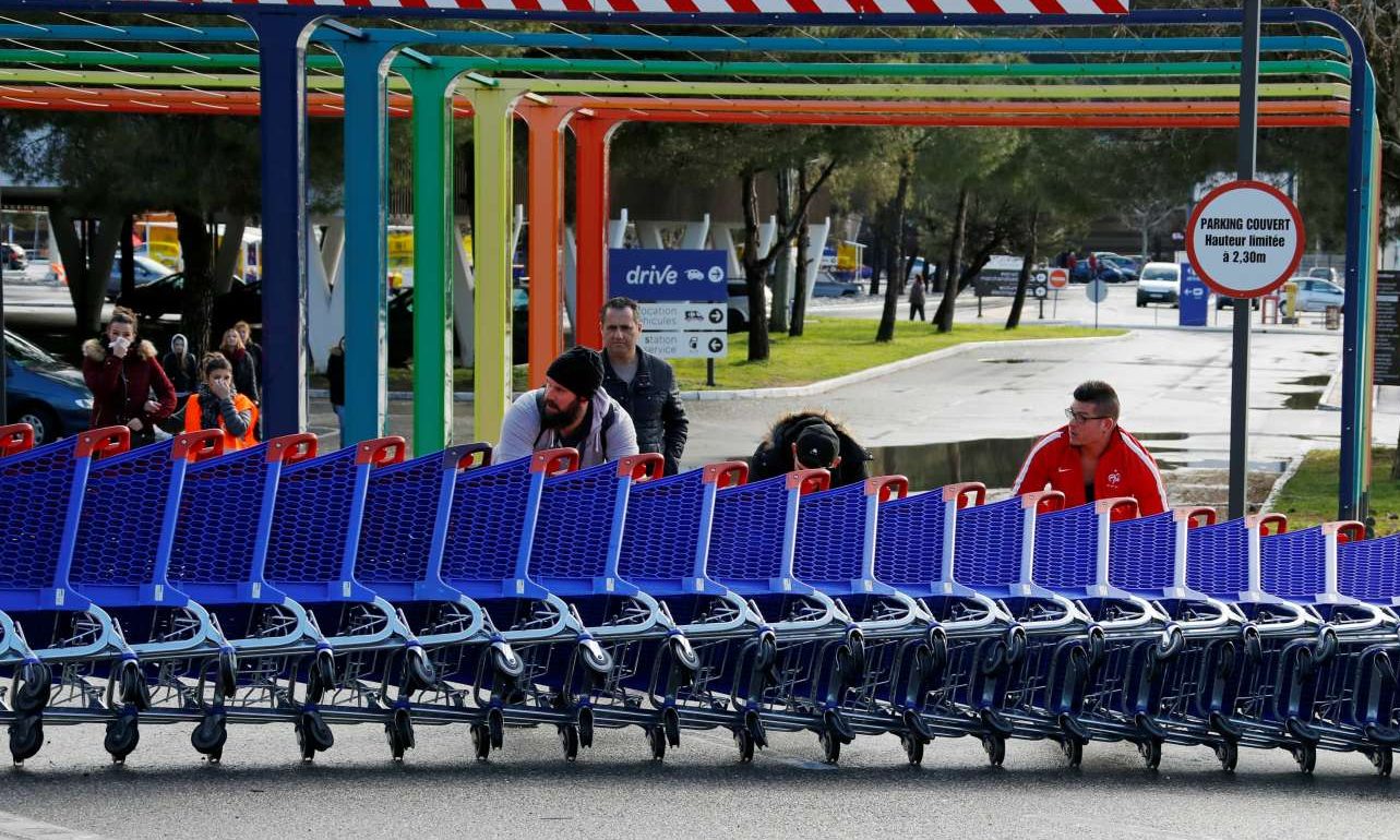 Πριν από την επέτειο του Μάη του 1968, η Γαλλία βγαίνει στους δρόμους