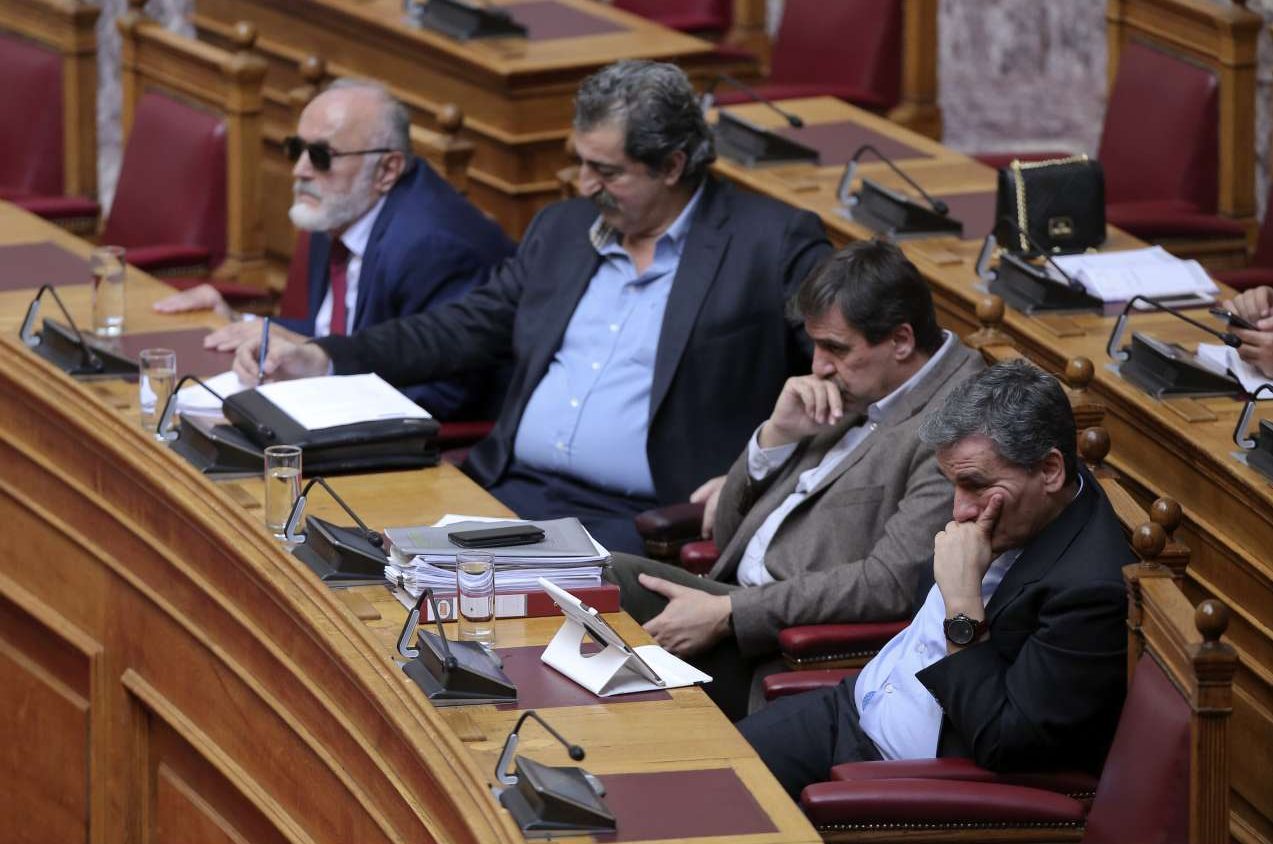 «Oχι» ΣΥΡΙΖΑ στην πρόταση προανακριτικής από ΝΔ – Σε άδεια έδρανα η συζήτηση