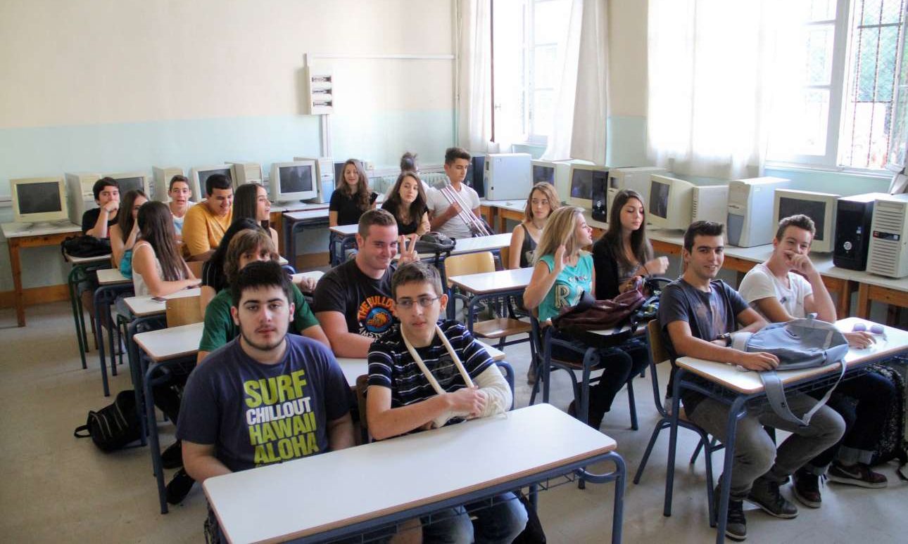 Με e-mail η ενημέρωση των γονέων για τις απουσίες των μαθητών